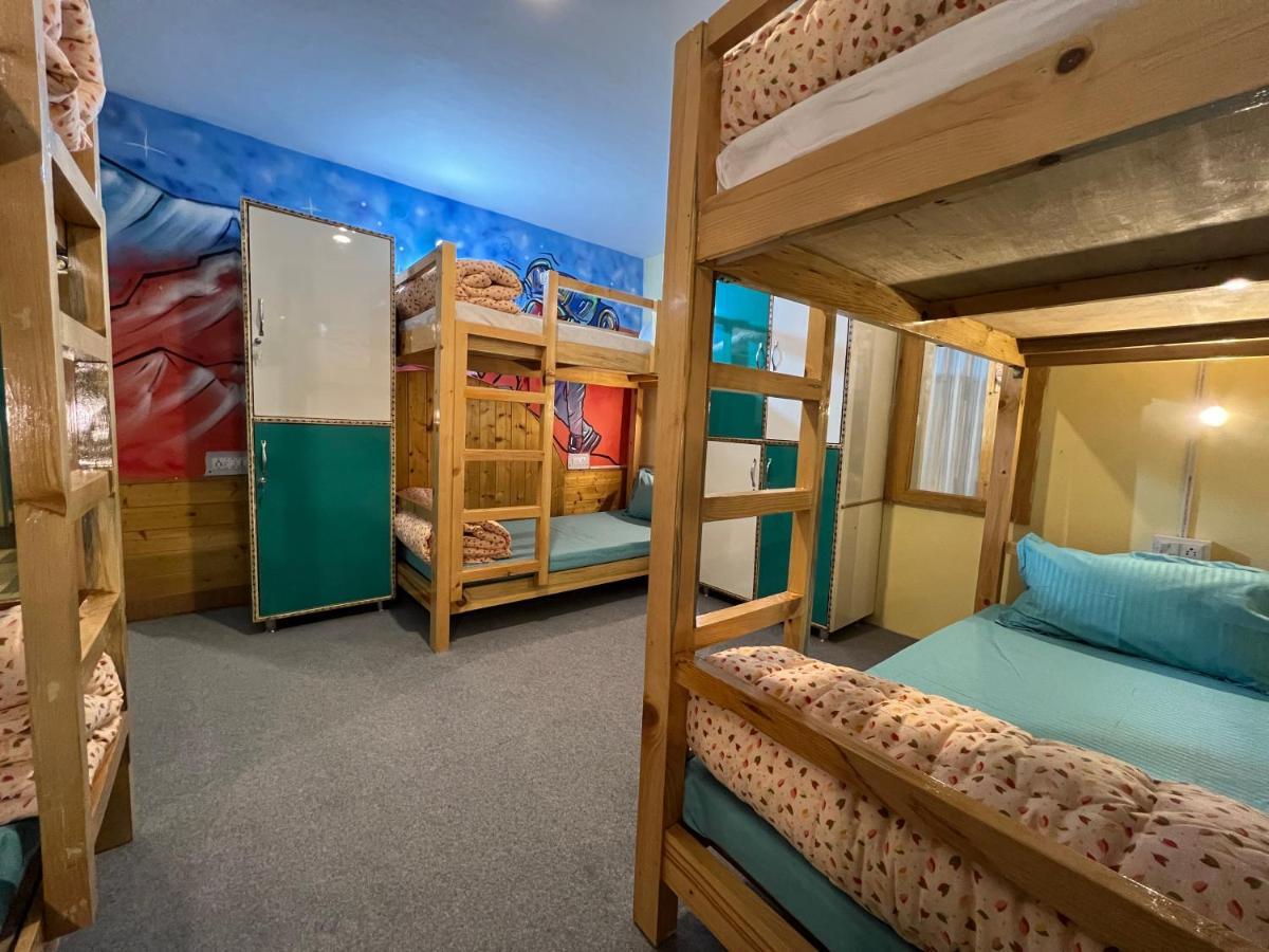 Хостел The Vagabond Manali Экстерьер фото