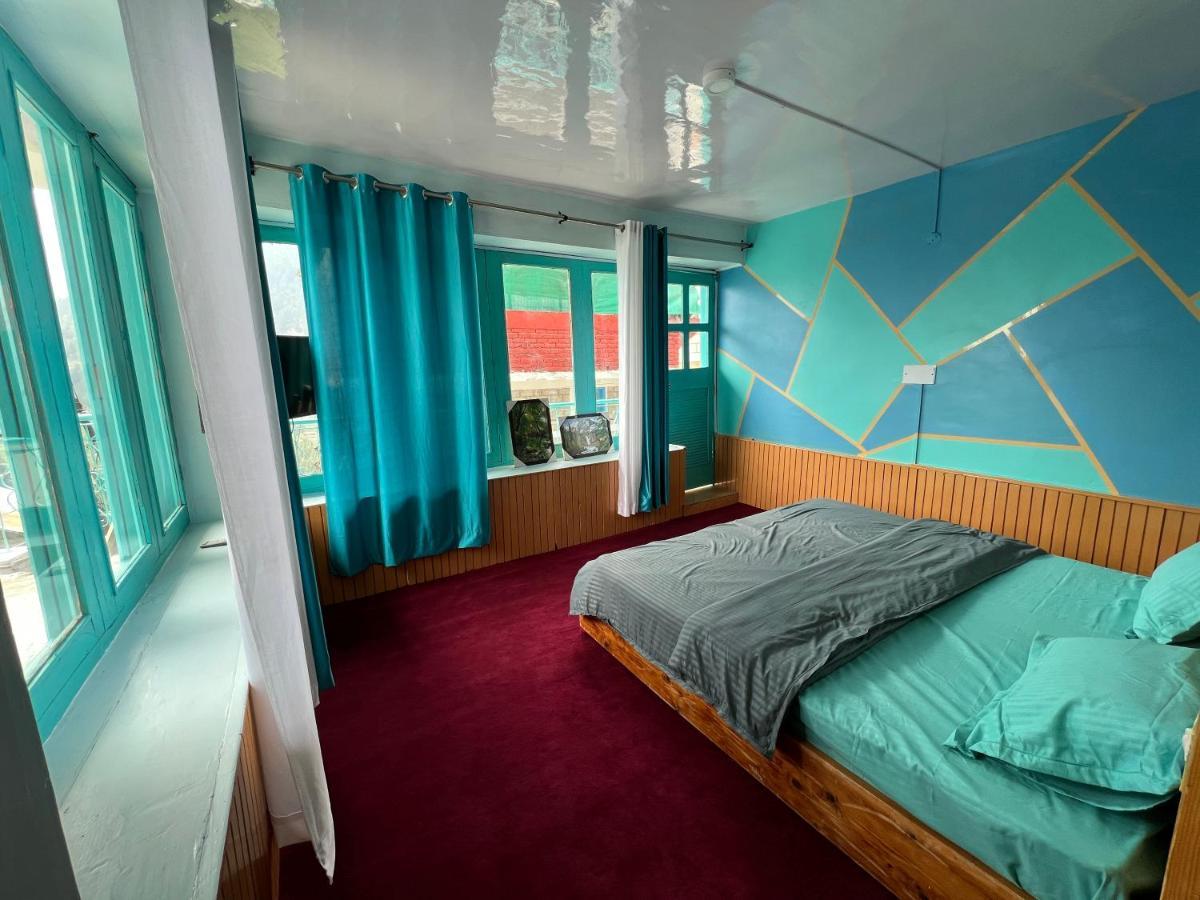 Хостел The Vagabond Manali Экстерьер фото